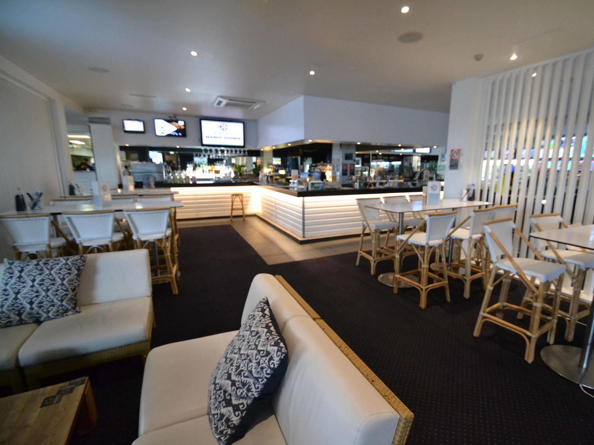 Crossroads Hotel Liverpool Buitenkant foto